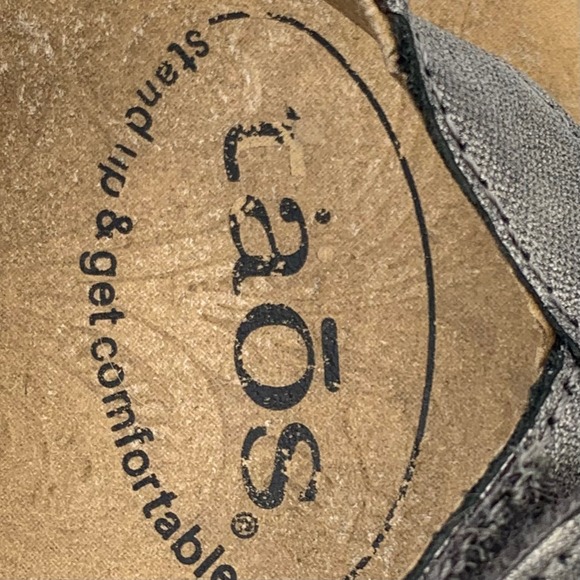 Taos Award Sandal Silver Pewter Leather Studded Women 7 Comfort Arch Support - Picture 11 of 11